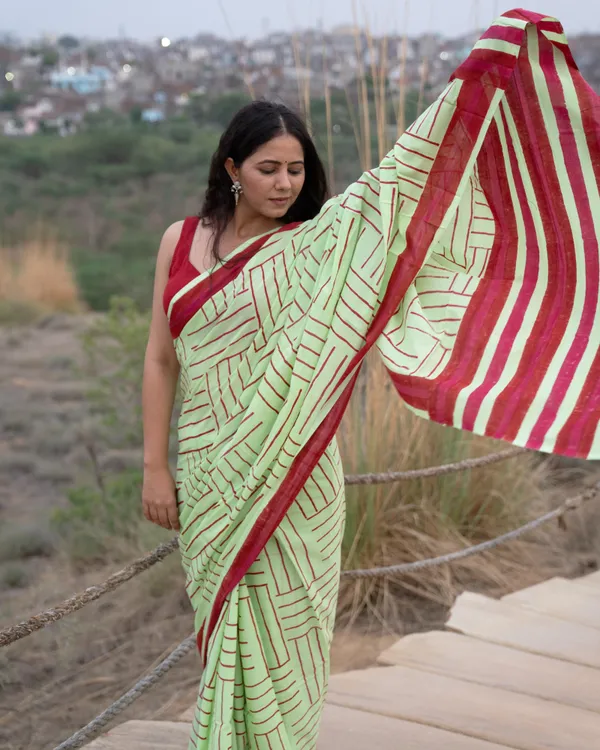 Mint_Green_Cotton_Mint_Lines_H_Block_Printed_Mul_Saree_With_Tassels_For_Women